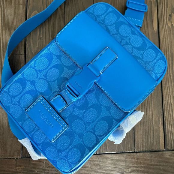 New - Coach Crossbody Blue - Picture 1 of 4